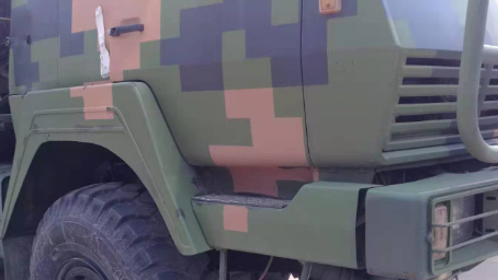 长顺迷彩漆喷涂核心是基材处理